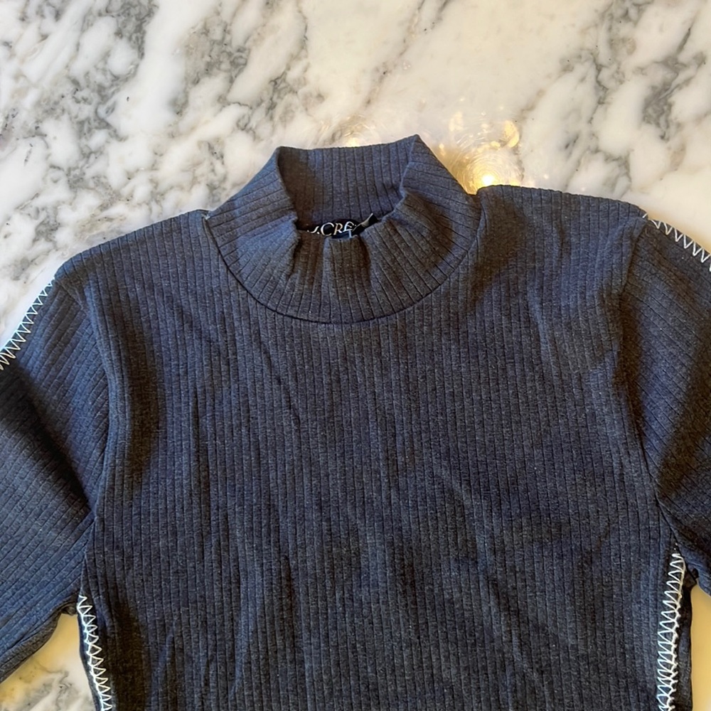 NWT J.Crew Premium Rib Turtleneck Long Sleeve Top Whipstitch Trim Grey flaw - Picture 4 of 8